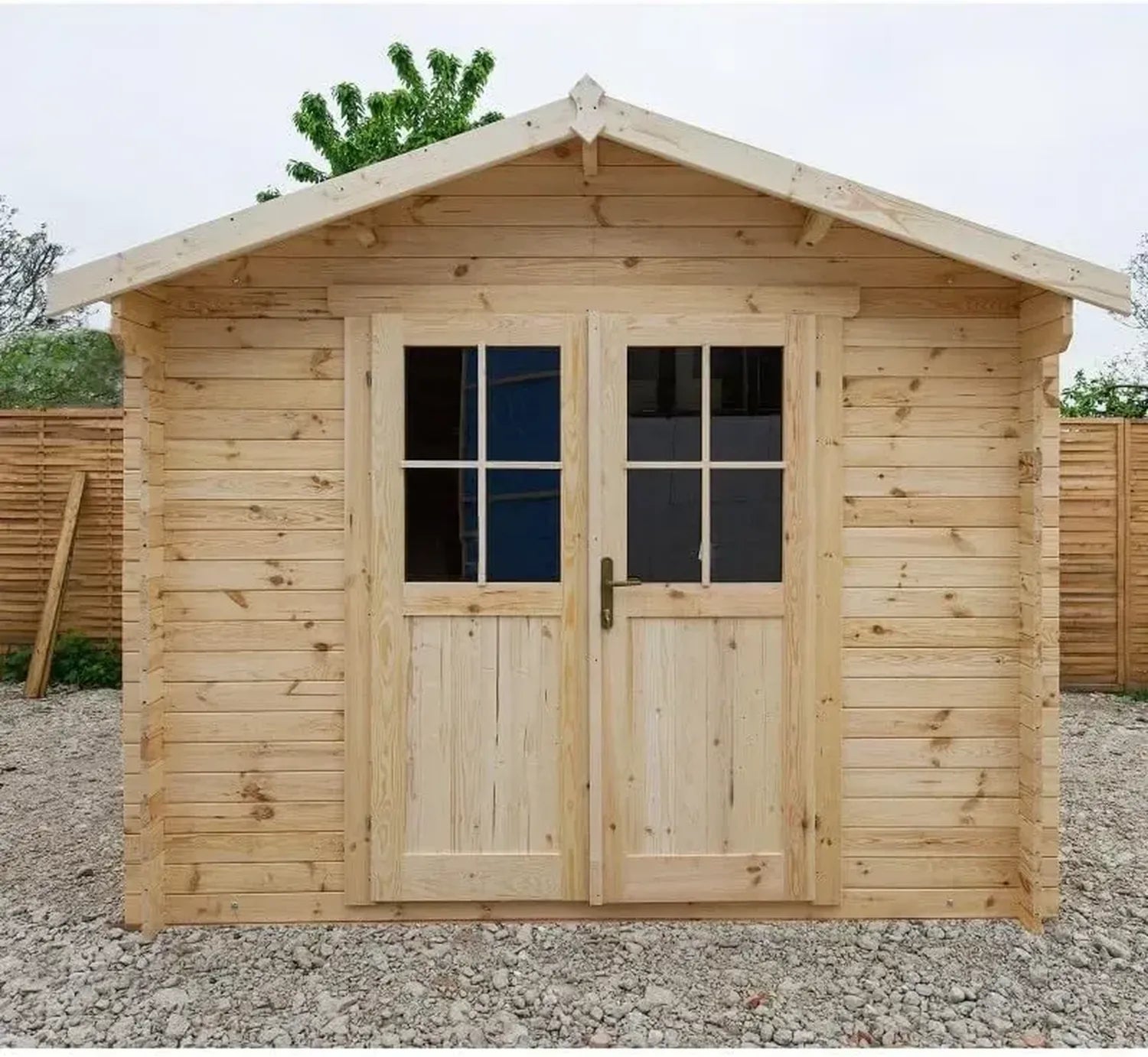 Abri de Jardin en Bois Massif 9m² - Épaisseur 40mm, Marron avec Toit Voliges 20mm et Vitrage en Verre 4mm